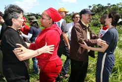 FARC överlämnade gisslan med hjälp av Chavez