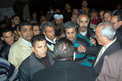 Egyptens arbetare utmanar regeringen