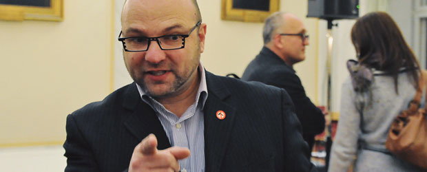 – ANC blev korrupt genom vapenaffären med Saab!