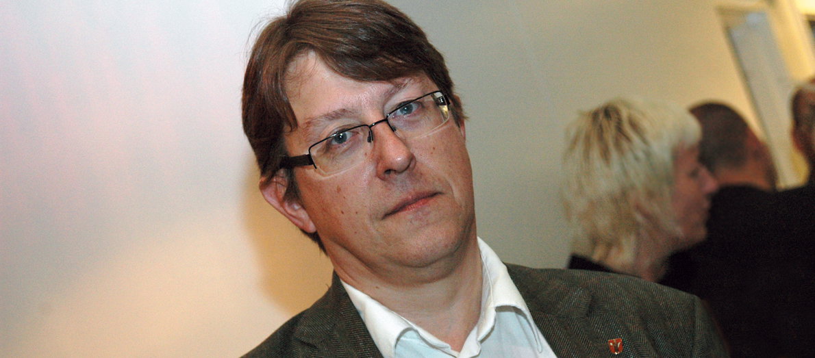 Föreningar väcker debatt i V