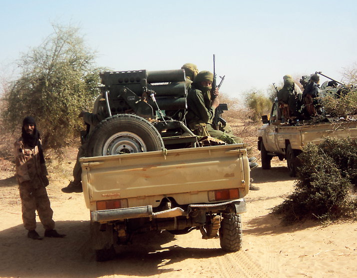 Algeriet dras in i Malikriget