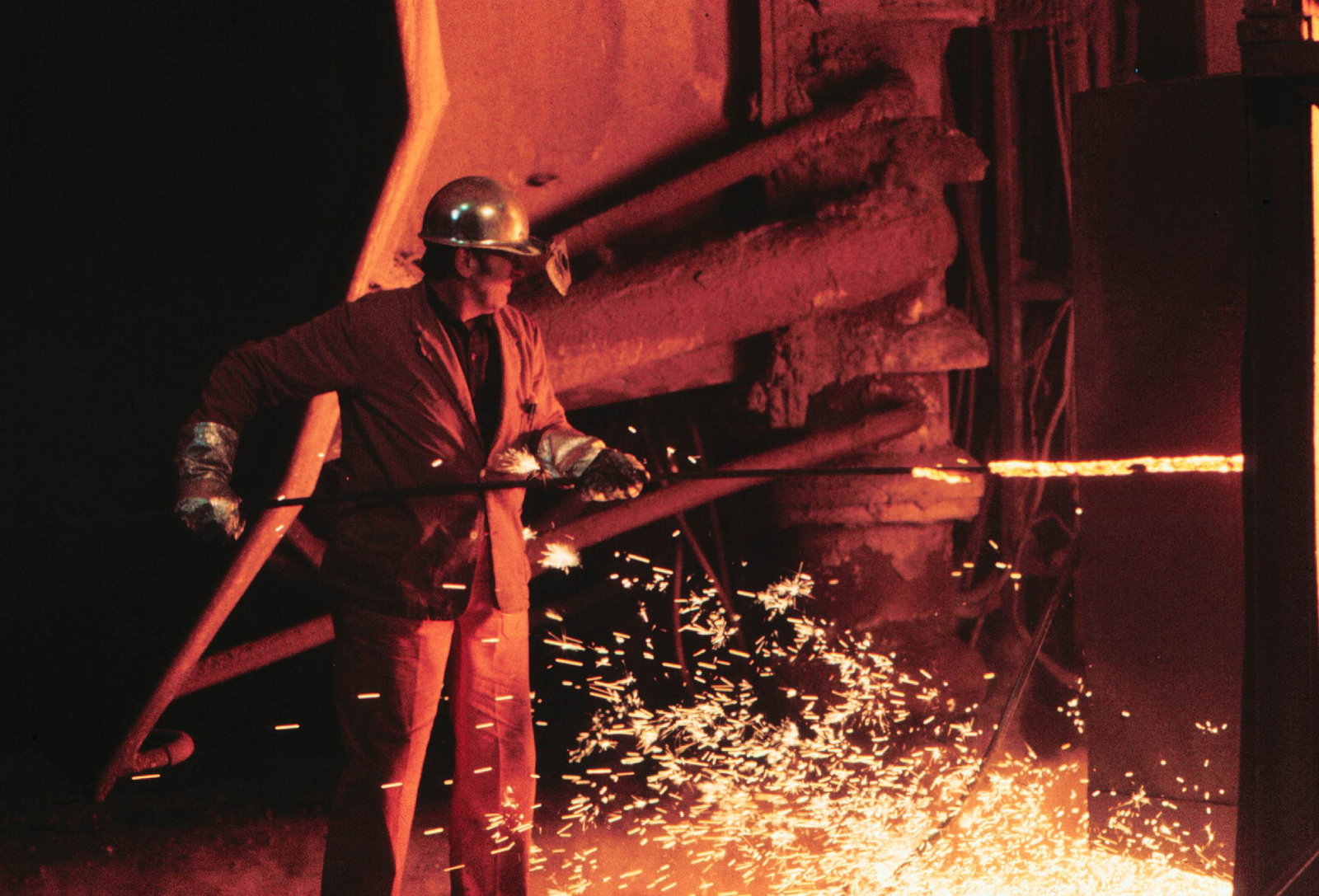 Svenska industrijobb hotade