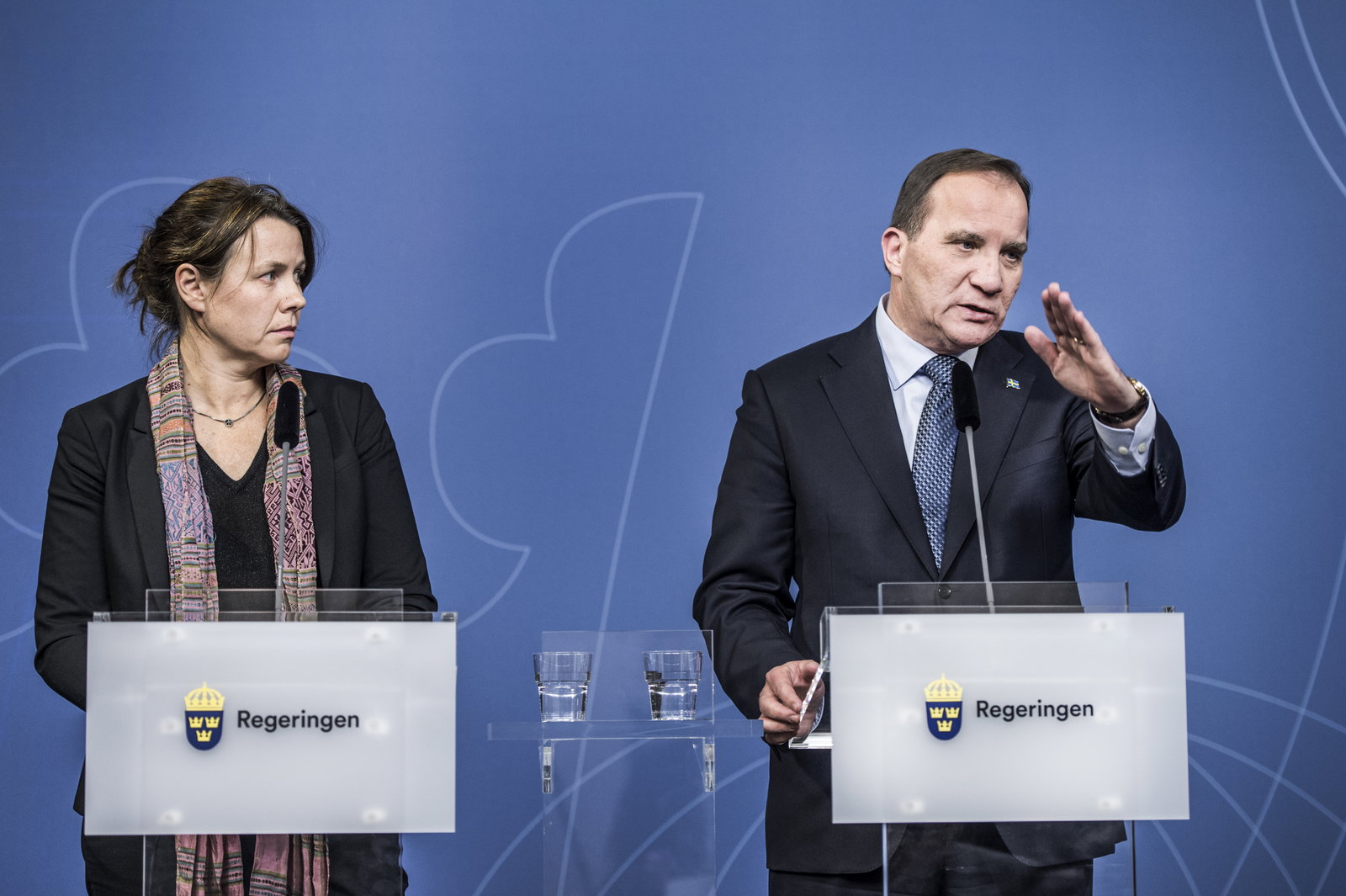 Det är regeringen som är naiv