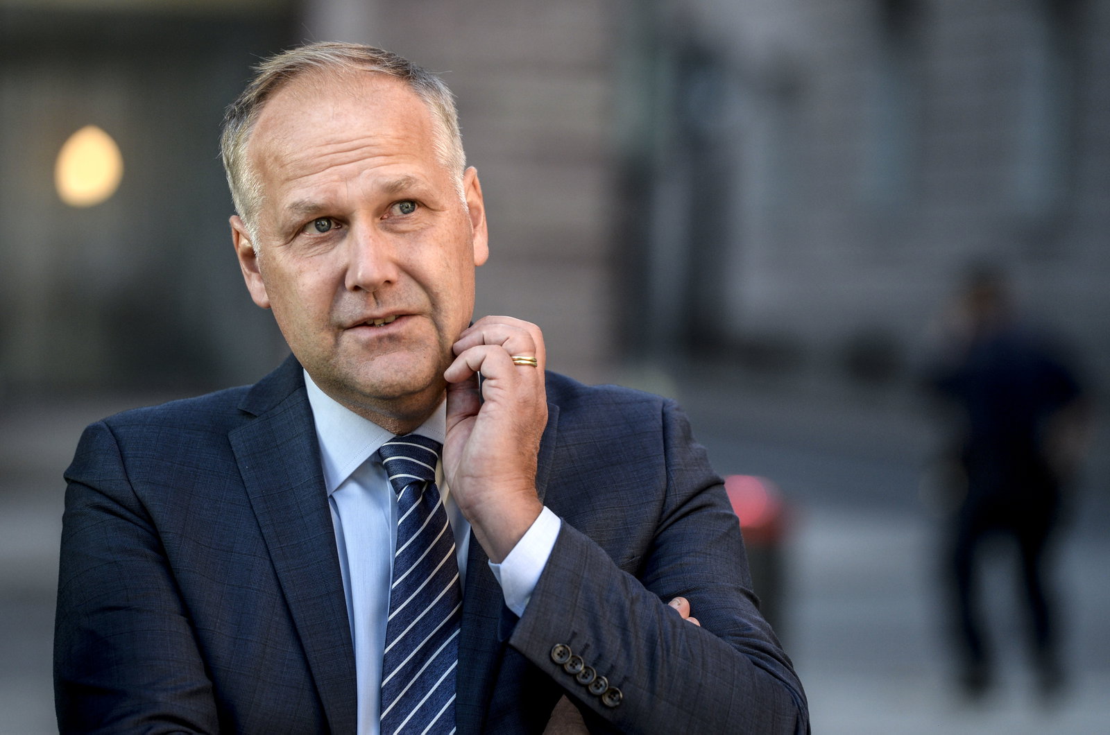 Varför går det inte sämre för V?