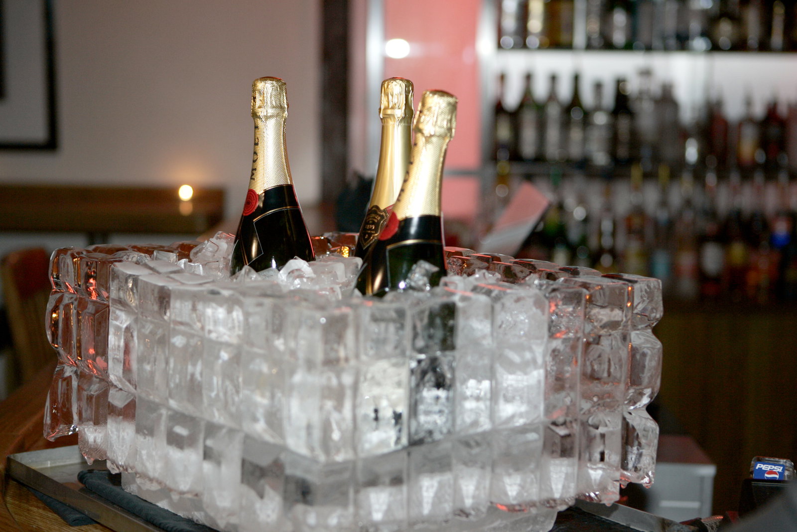 Snart slutar välfärden bekosta kapitalisternas champagne