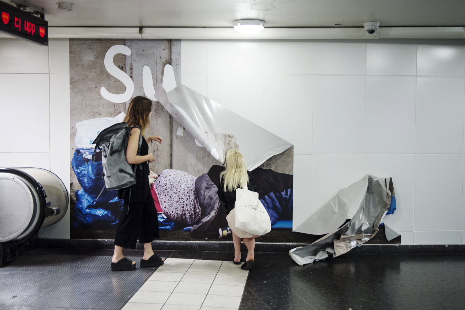 Högt skadeståndsanspråk för nedriven SD-reklam