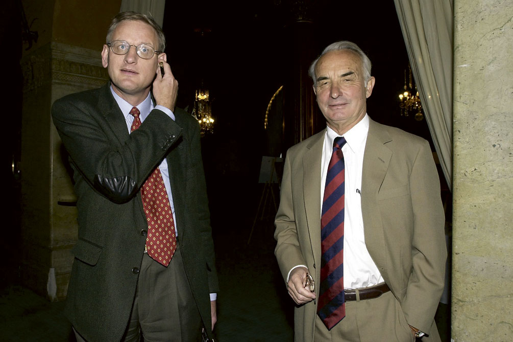 Kan man bli miljonär på folkmord, Carl Bildt?