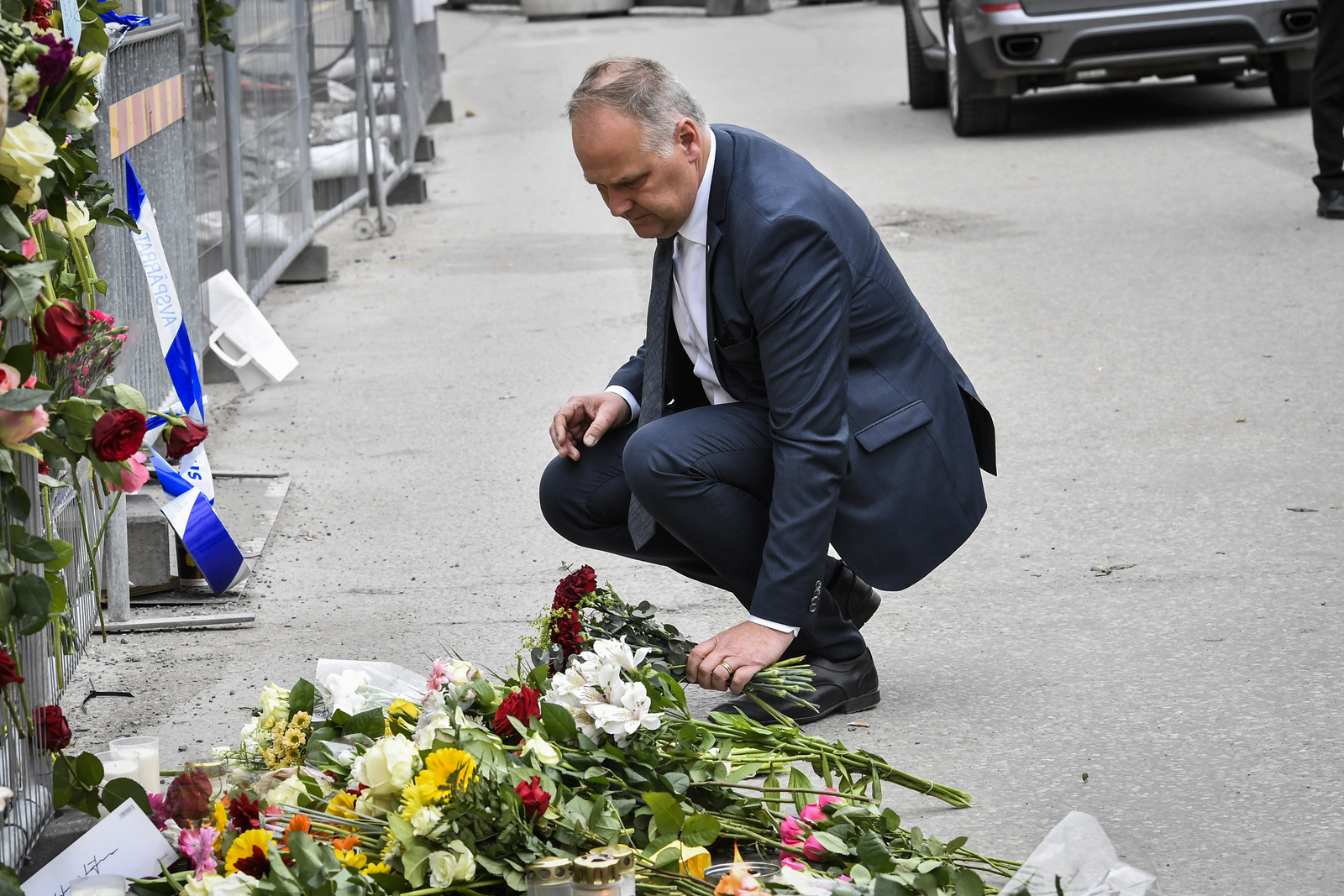 Jonas Sjöstedt: “De skjuter från höften”
