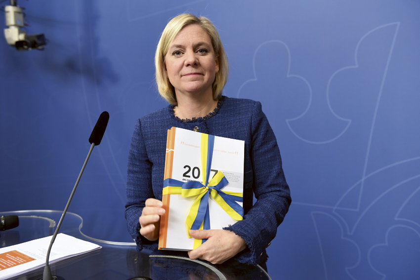 Stort överskott pekar mot större satsningar i höst