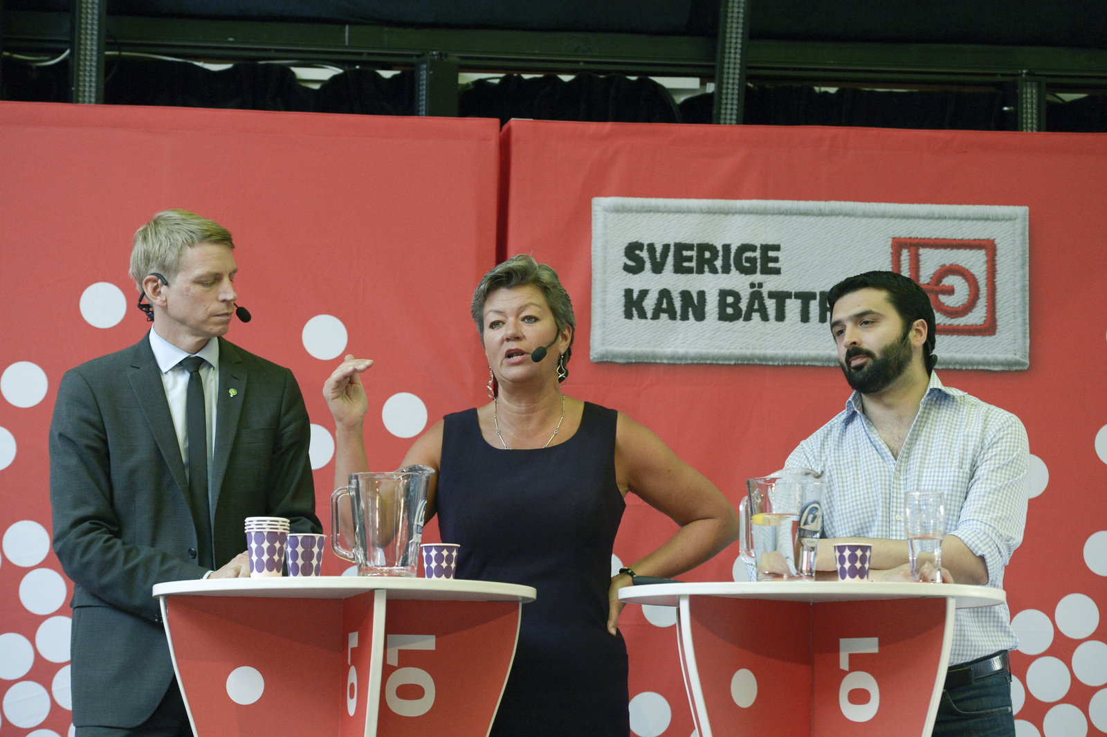 Vem är rädd för Ali Esbati?