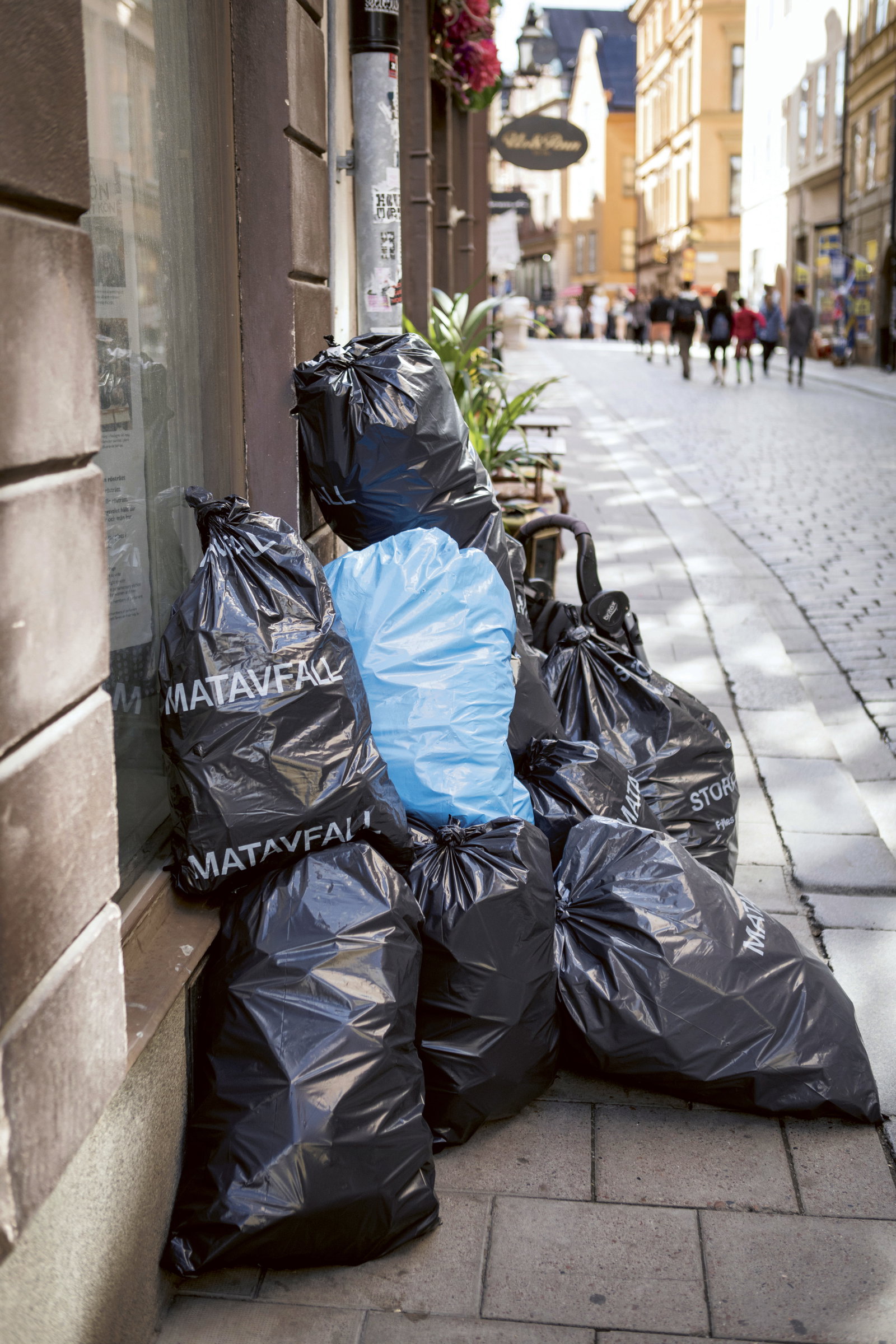 Sopåkarnas hemliga plan:  Massuppsägningar