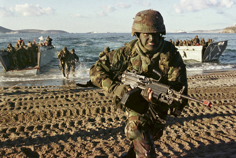 Varför öva med Nato om vi inte ska vara med?
