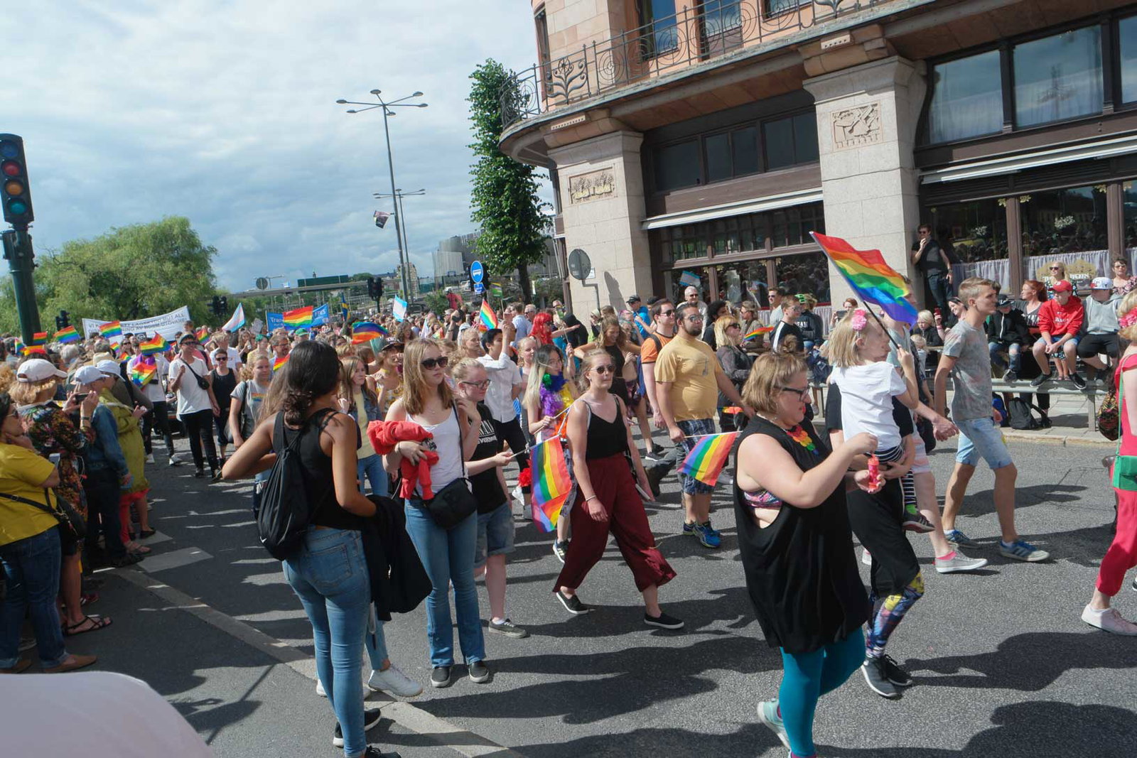 Inga gripna efter högerextrem Pride-aktion