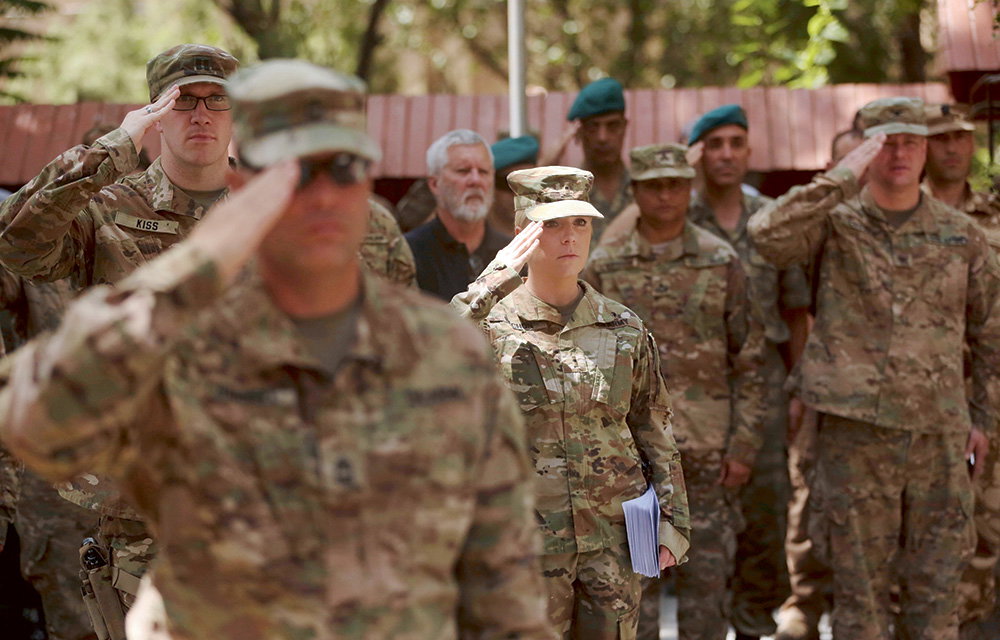Hård kritik mot förlängd närvaro i Afghanistan
