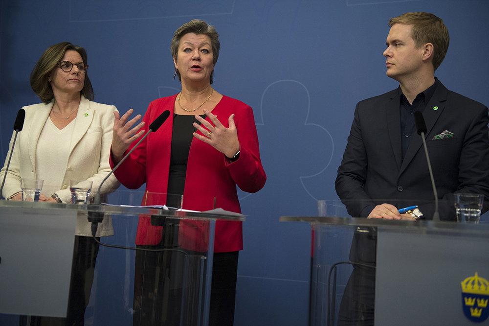 Asyluppgörelsen mellan S och Mp är inget att hurra för – ge de unga amnesti