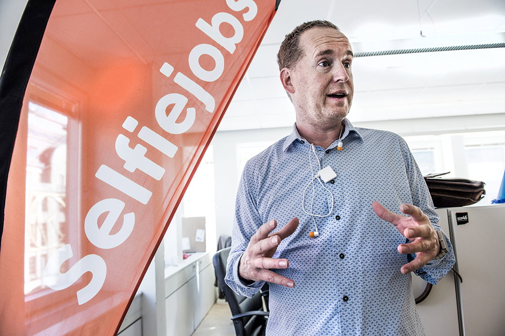SelfieJobs backar – stoppar lönebudgivning