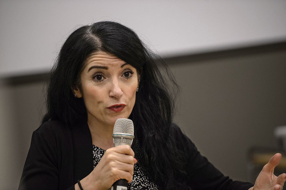 Amineh Kakabaveh: “Jag har tänkt på min egen roll”