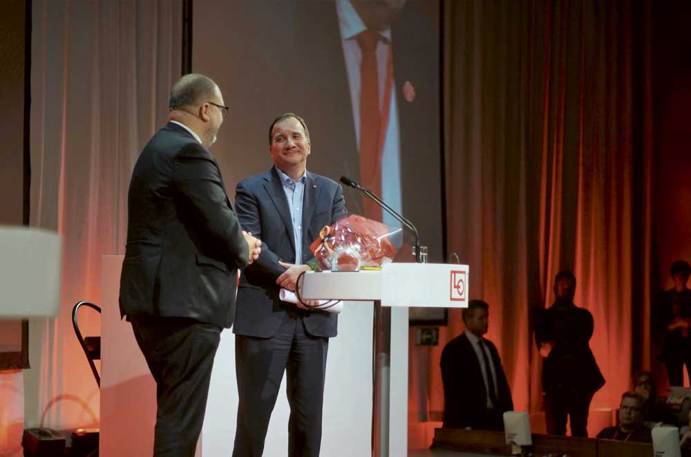 LO-ordföranden litar på Löfven om strejkrätten