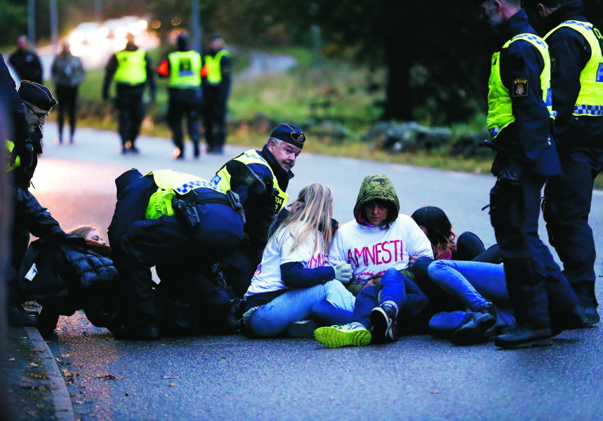Europa fortsätter kriminalisera medmänsklighet