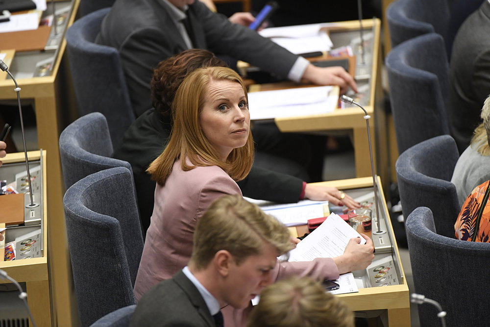 Politisk vinkling går alltid före sanningen