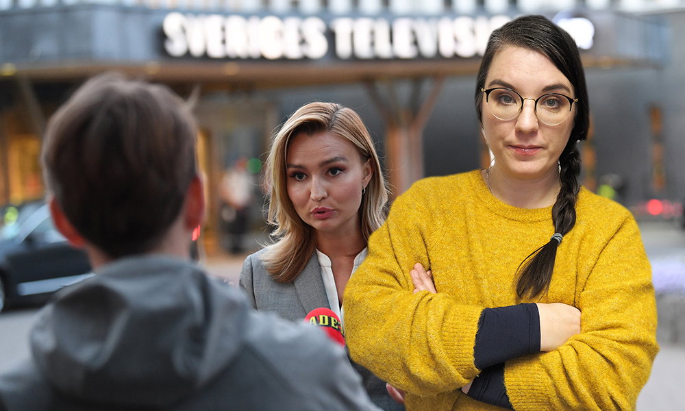 Regeringen och högern sitter i samma corona-båt