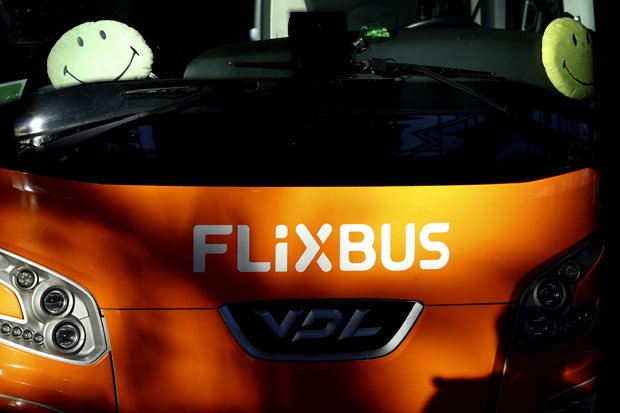 Flixbus har köpt upp många konkurrenter och äger nästan hela den tyska bussresemarknaden. Foto: Rolf Vennenbernd/TT.