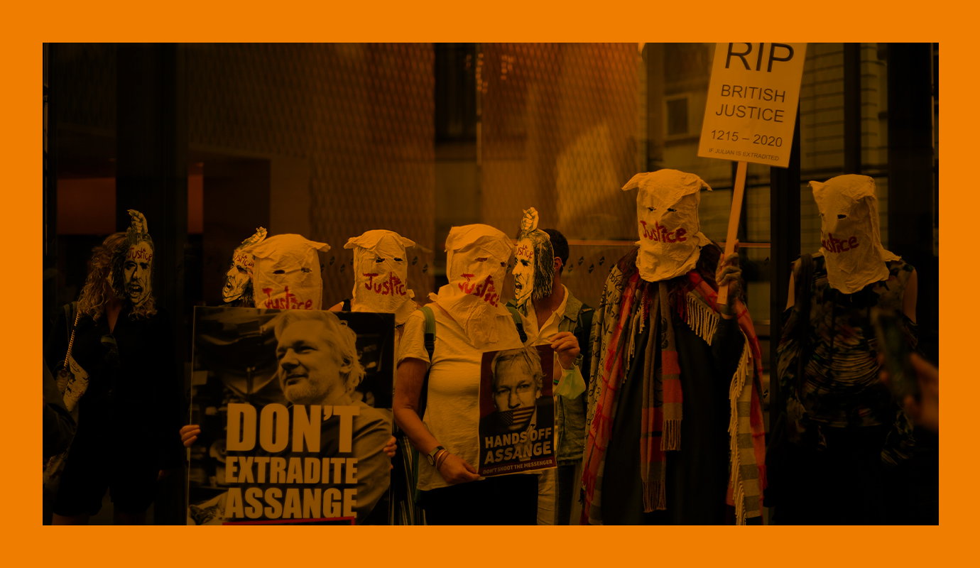 Vi har lurats att glömma varför Assange riskerar att fängslas