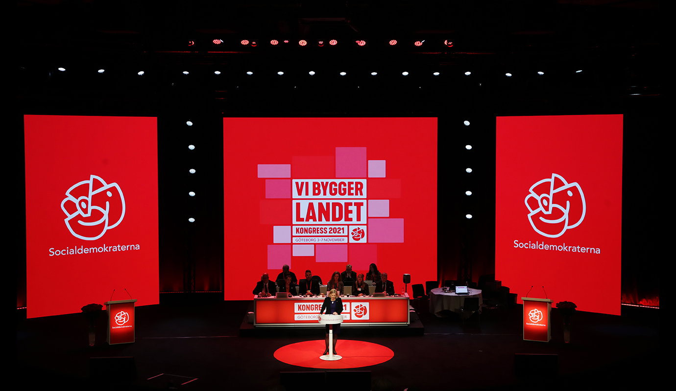 Socialdemokrati utan karta och kompass i antologi om partiets framtid