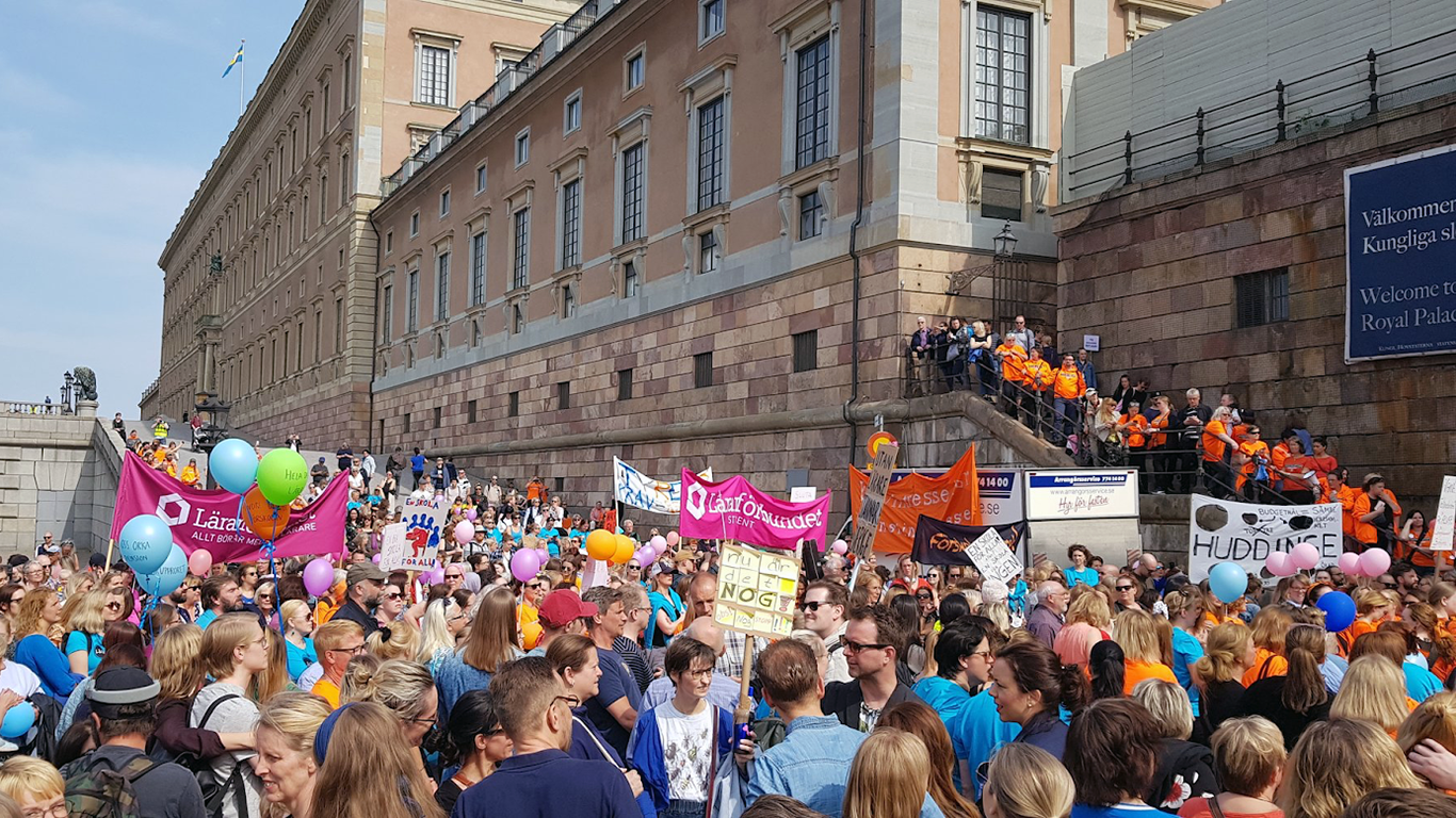 Tre år efter lärarmarschen står lärarna isolerade