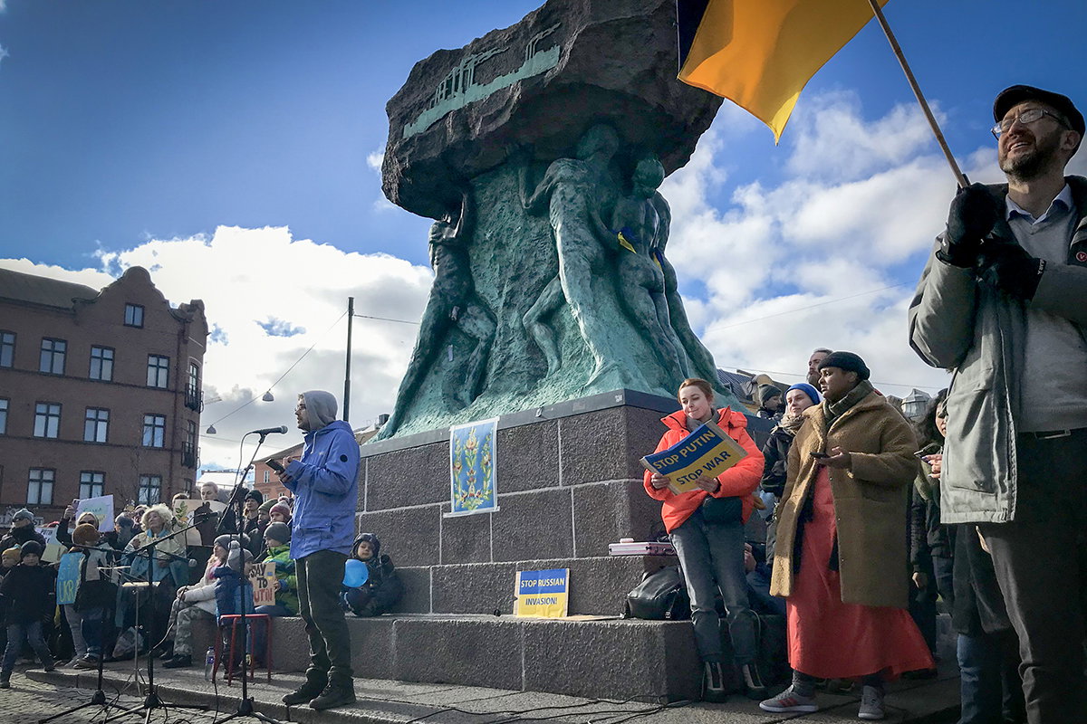 Ukrainska vänstern: “Det går inte att vara pacifist när en stridsvagn kör över en”