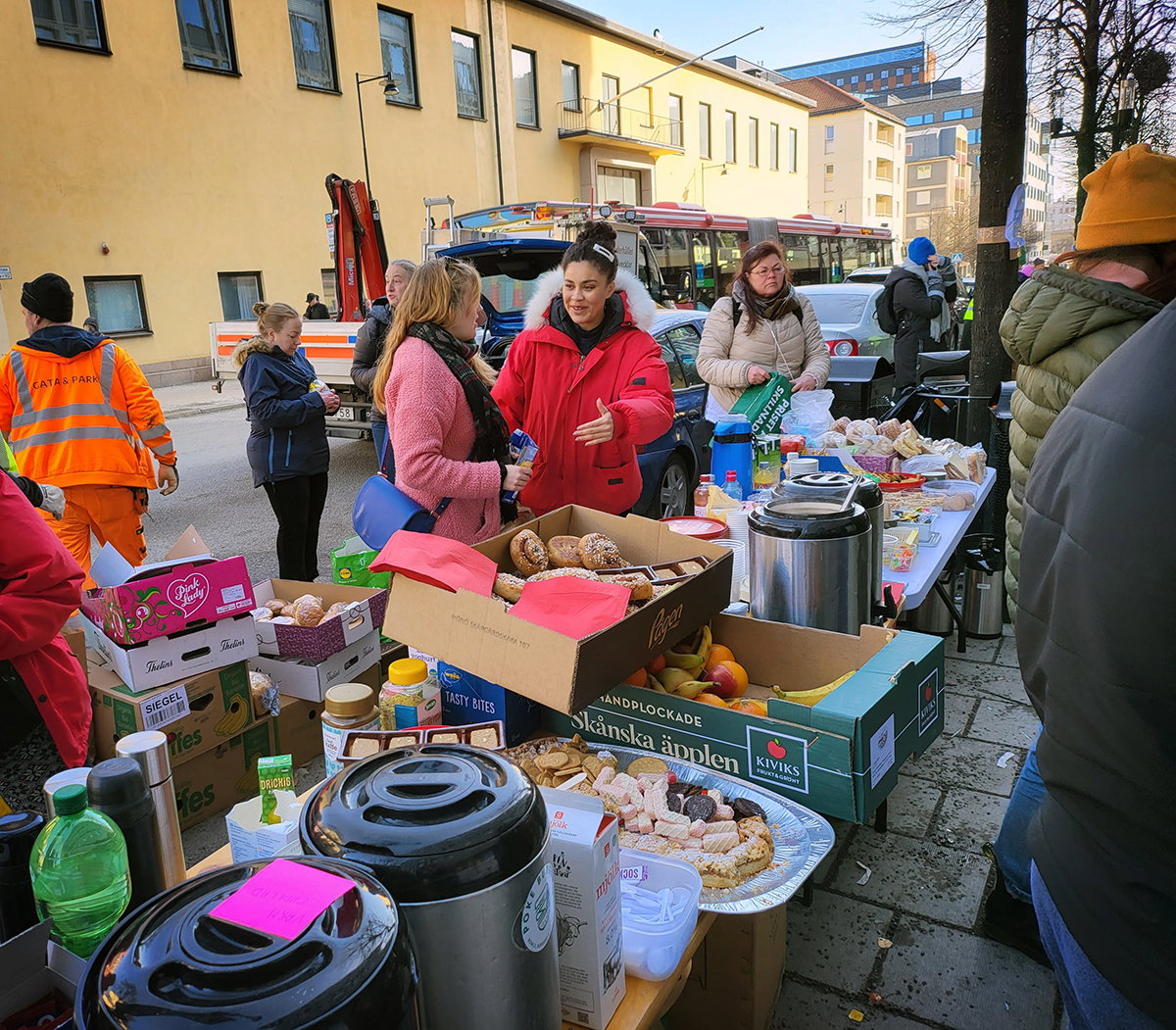 Svenska folket mobiliserar för att ta emot flyktingar – utan staten