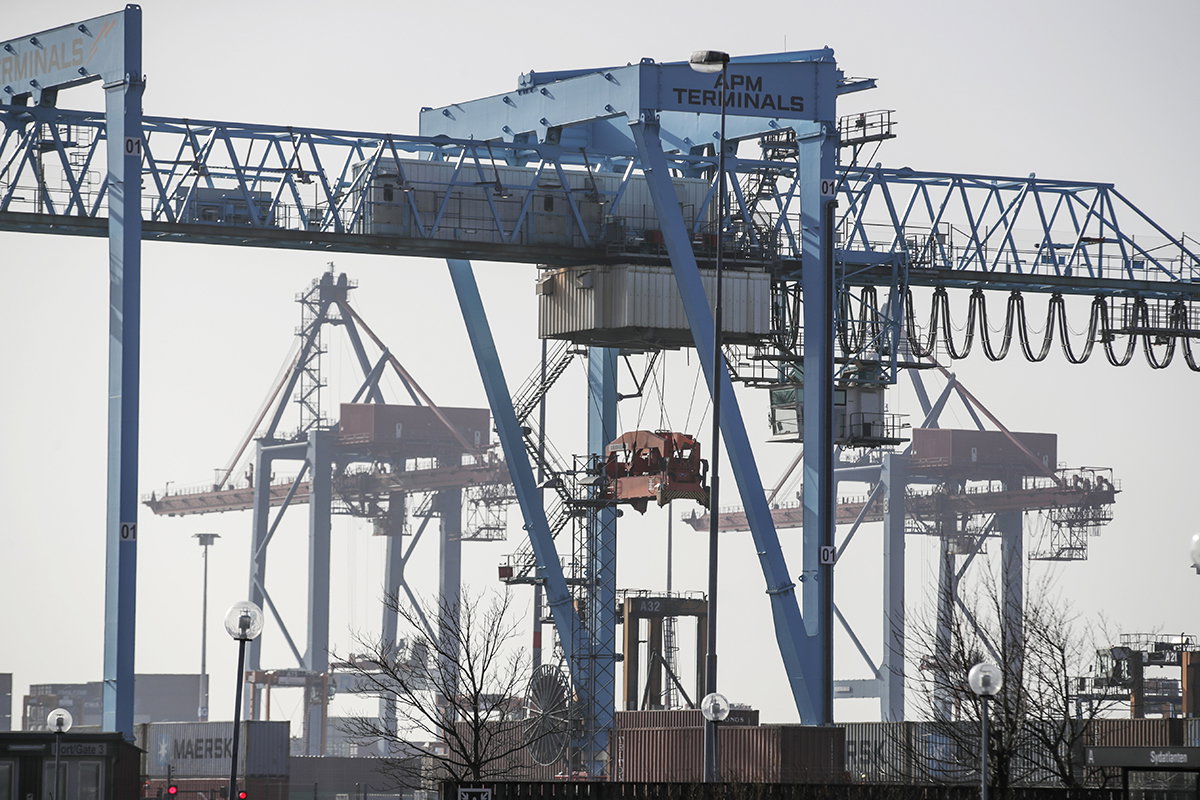 Europeiska fack tar ställning för Ukraina: “Det finns blod på denna olja”