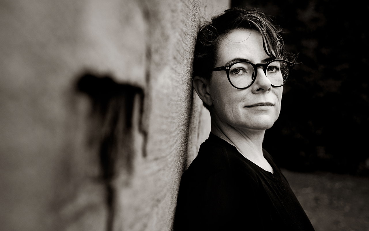 Moa Berglöf smickrar sig själv för sina goda värderingar – men blundar för Reinfeldts politik