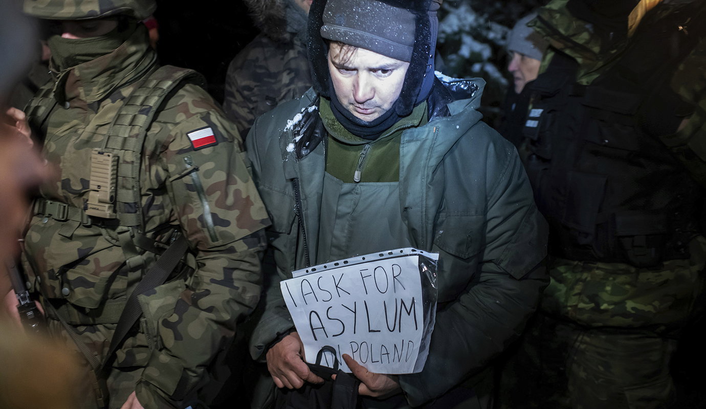 I det hemliga kriget ställs fattiga flyktingar mot Nato