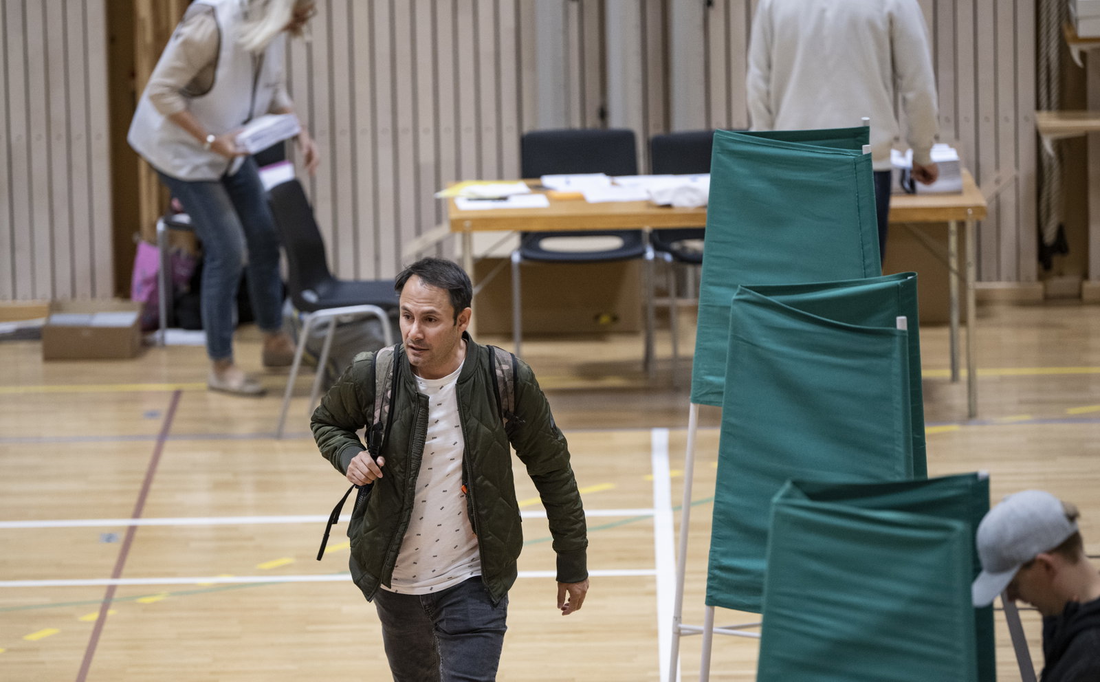 Nyans-kritiker stämmer Mikail Yüksel