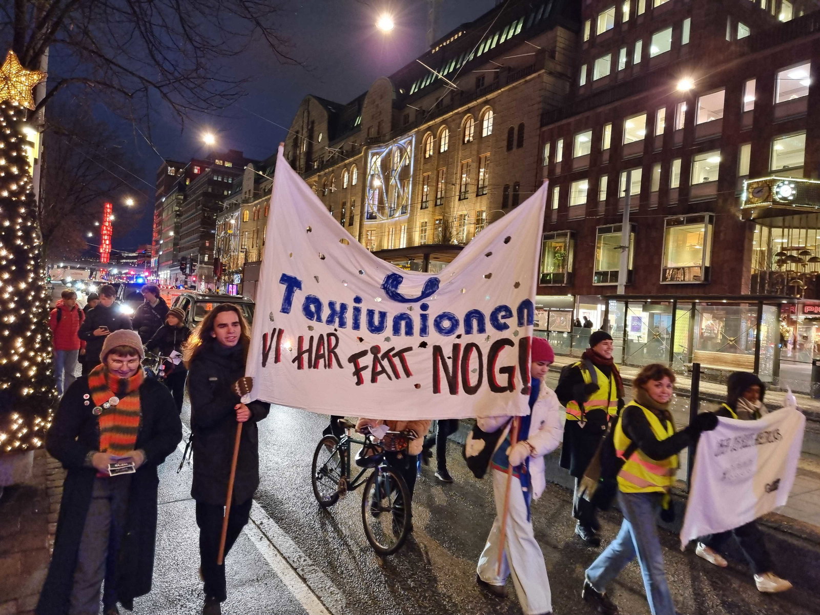 Svenska Uberförare tar strid för rättvisa villkor