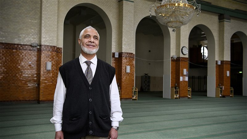 Imamen i Stockholms moské 
Mahmoud Khalfi är ”stolt” över att 
vara inspirerad av Muslimska brödraskapet. Foto: Jessica Gow/TT.