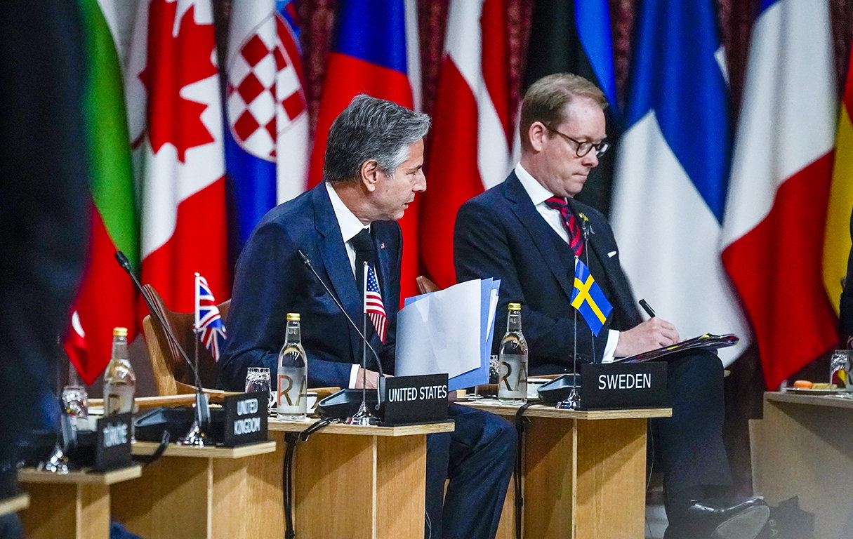Natoprocessen har skadat den svenska demokratin
