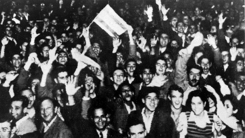 Jubel på gatorna i Tel Aviv i november 1947 efter FN:s omröstning om en tvåstatslösning. Foto: AP/TT. 