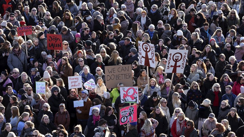 Kvinnostrejk på Island. Foto: Arni Torfason/AP.