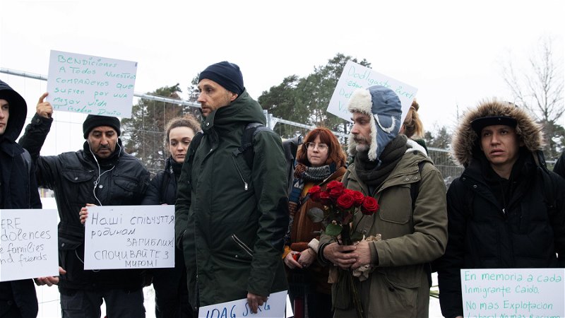 Manifestationen i Ursvik samlade medlemmar i Solidariska byggare. Foto: Jacob Lundberg.