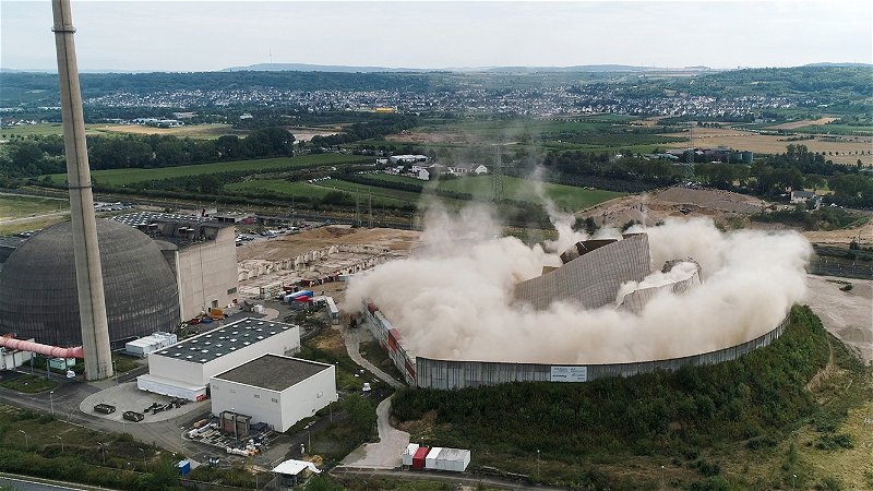 Kärnkraftverket i tyska Mühlheim-Kärlich revs i augusti 2019. Foto: Thomas Frey/AP.