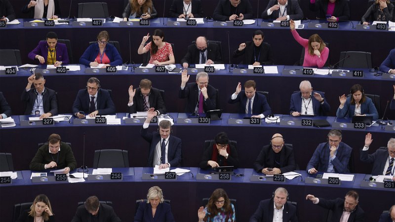 Europaparlamentet kommer att rösta om huruvida de nya reglerna ska träda i kraft eller inte. Foto: Jean-Francois Badias/AP.