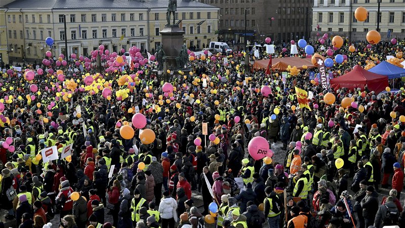 Förväntan. Om förhandlingar inte påbörjas återupptar strejken den 18 april. Foto: Vesa Moilanen/TT.