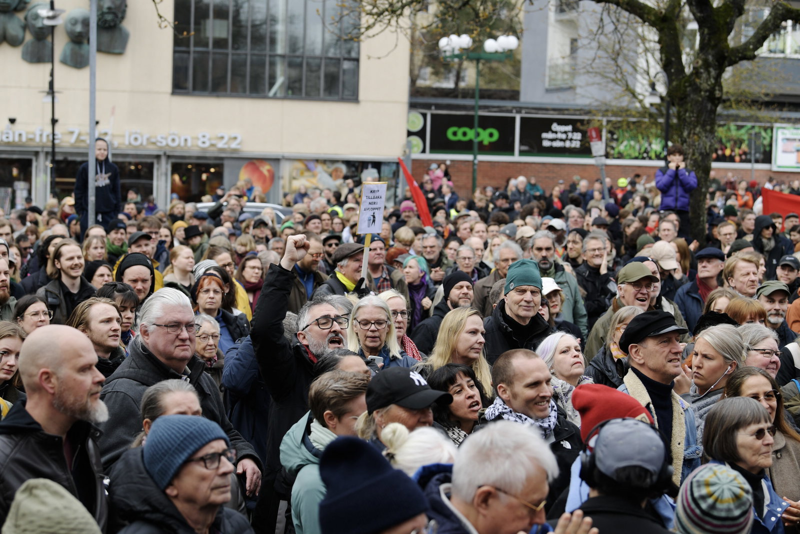 Stockholm samlas mot rasismen