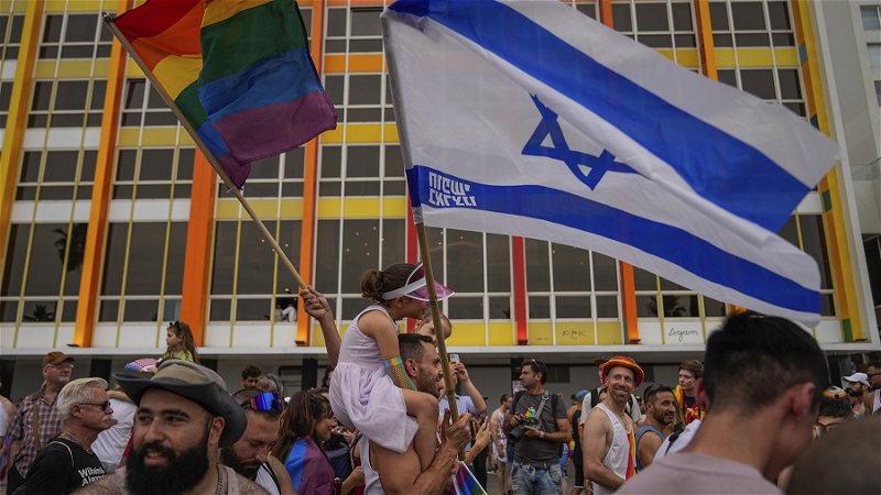 Israel använder prideparaden i Tel Aviv för att legitimera sin ockupation. Foto: Ohad Zwigenberg/AP.