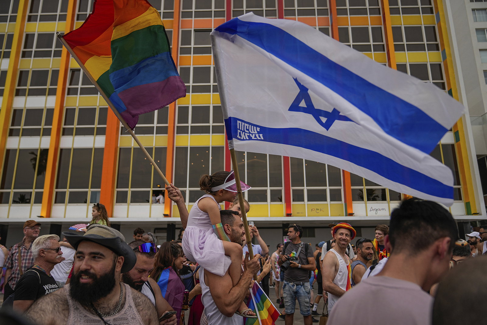Låt inte Israel rosatvätta ockupationen