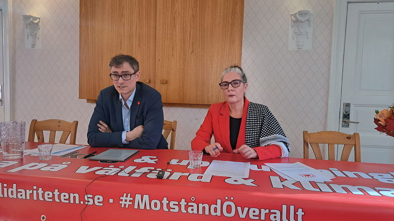 Talespersonerna Björn Alling och Jeannette Escanilla, som även är medlemmar av partiets styrelse Motståndsrådet. Foto: Flamman.