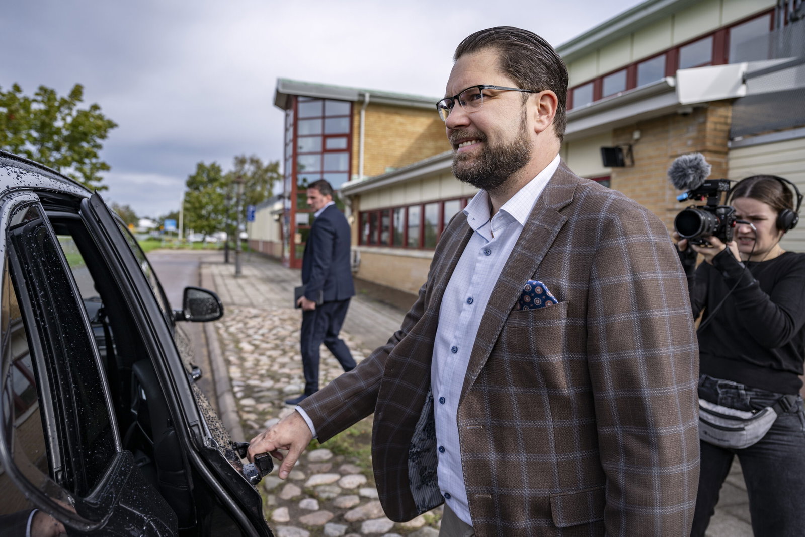 Regeringen gör livet jävligt för flyktingar