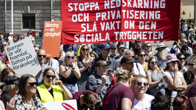 Sveriges Lärare manifesterade i juni 2023 på Stortorget i Malmö, i protest mot nerskärningarna på förskolan och skolan. Foto: Johan Nilsson / TT.